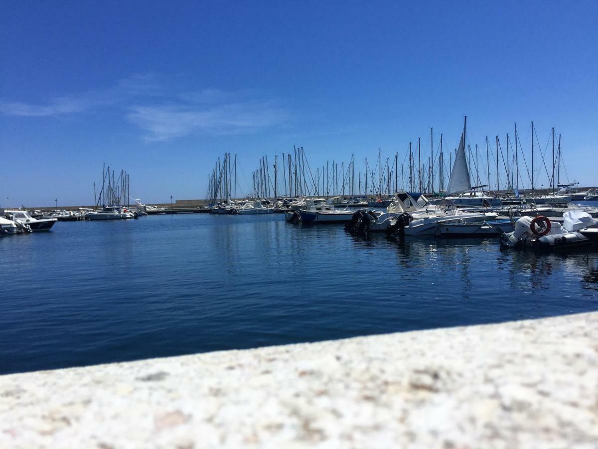 Hotel L'Ancora La Caletta Bagian luar foto